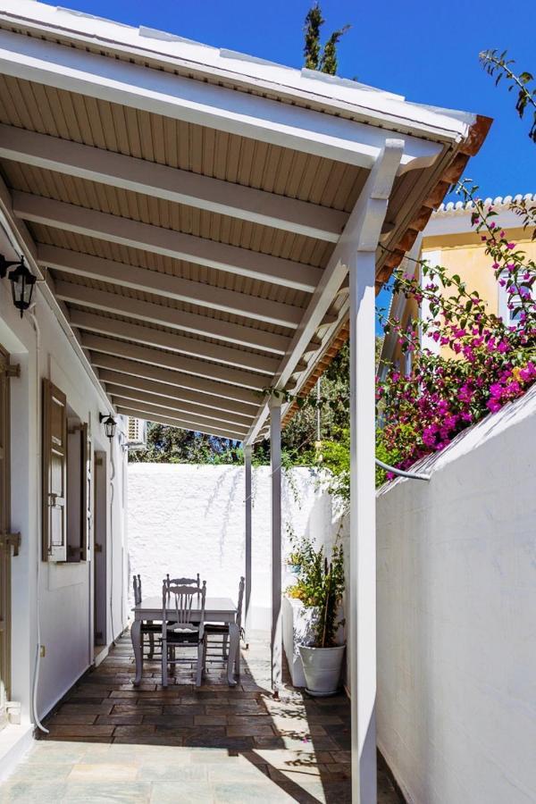 Aria House Vila Spétses Exterior foto