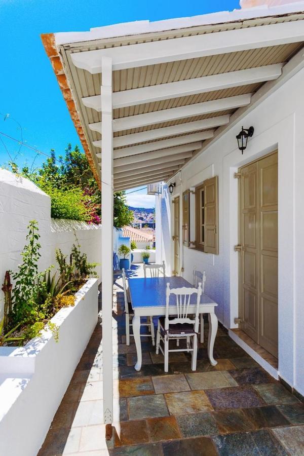 Aria House Vila Spétses Exterior foto